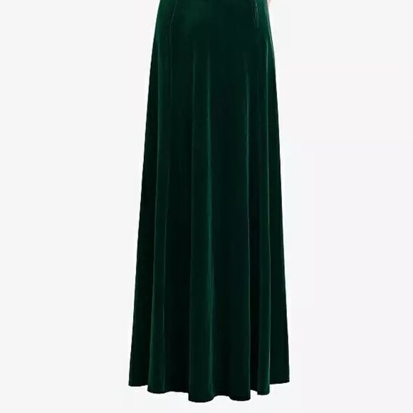 Dessy LB034....High Neck Halter Open-Back Velvet Dress...Evergreen...Size 10 - Picture 4 of 7